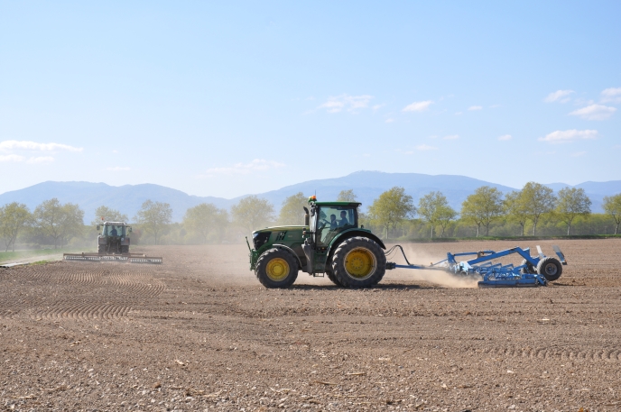 diapo Ferme en plaine travaux champs